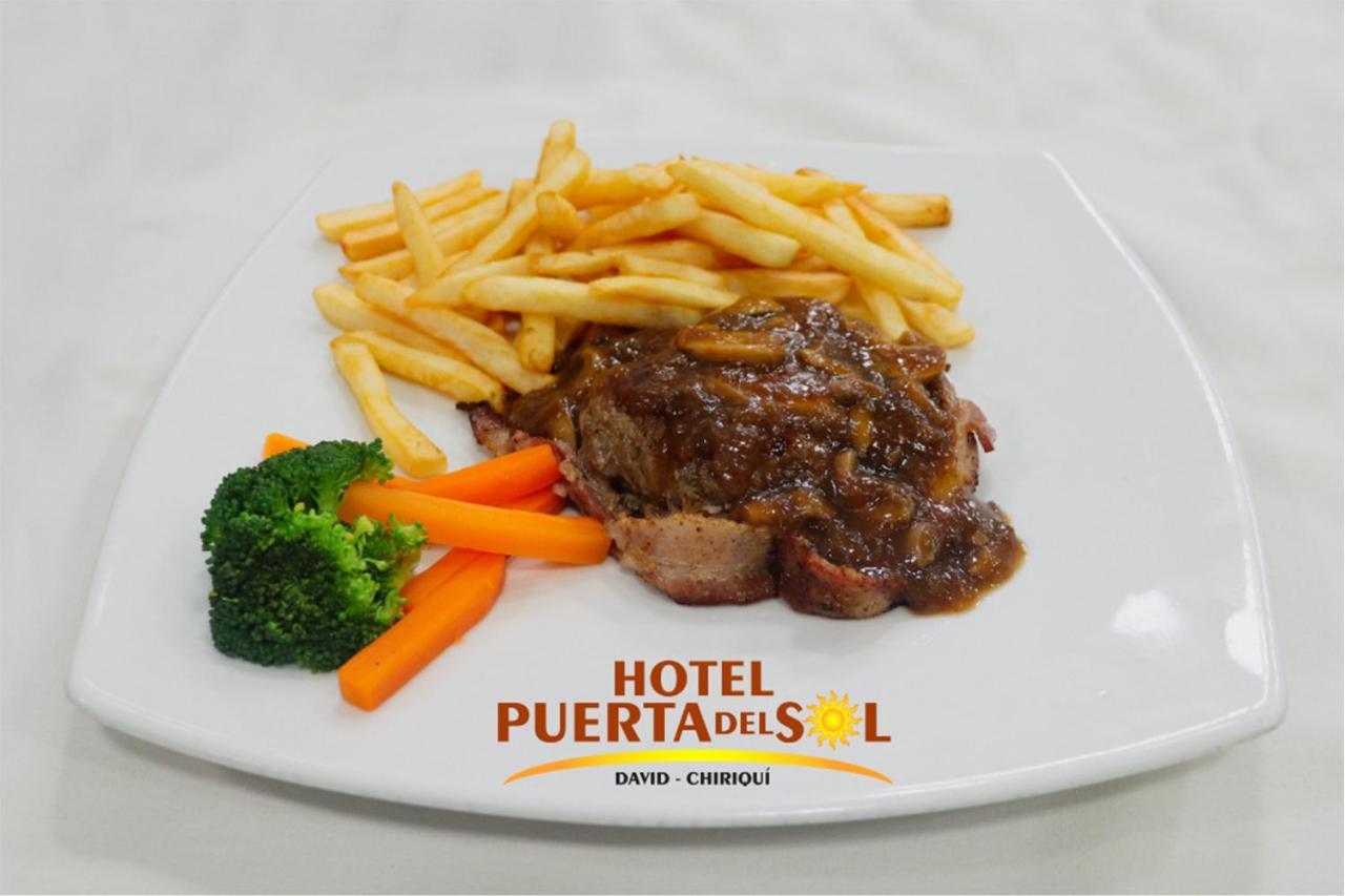 Hotel Puerta Del Sol David Bagian luar foto